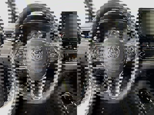 Used 2021 Toyota Corolla SE w/ Carpet Mat Package (TMS) image 11