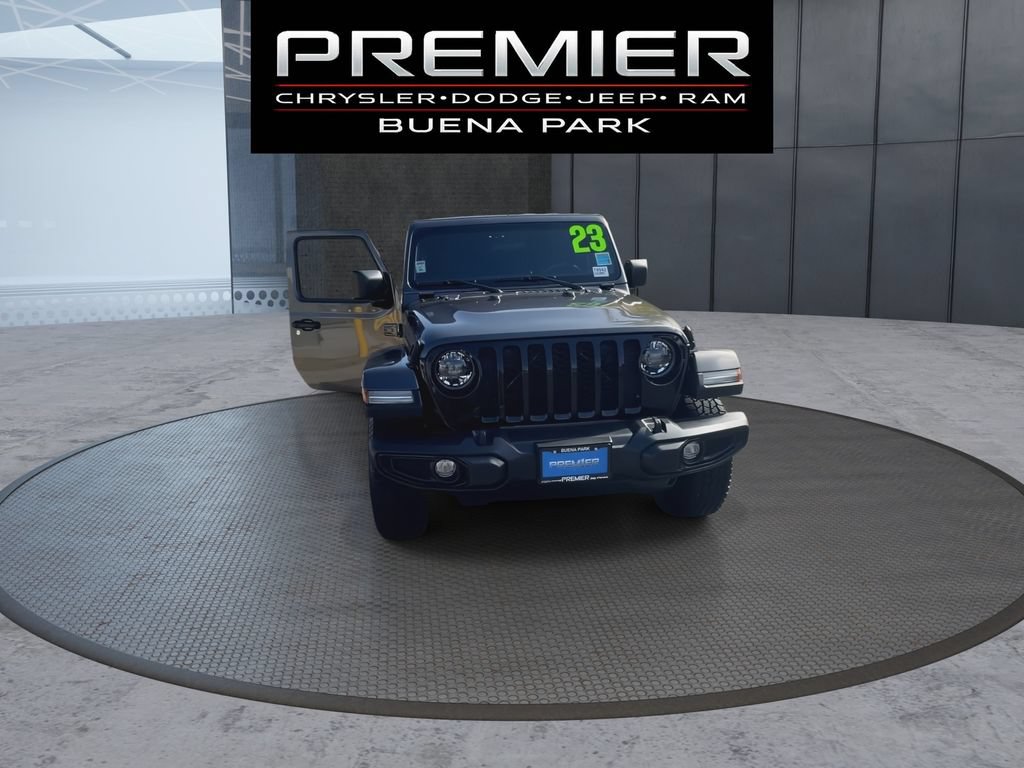 Used 2023 Jeep Gladiator Sport AWD/4WD image 3