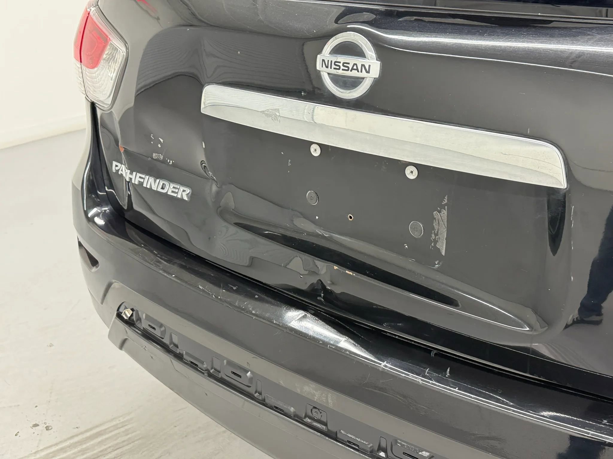 Used 2014 Nissan Pathfinder S image 17