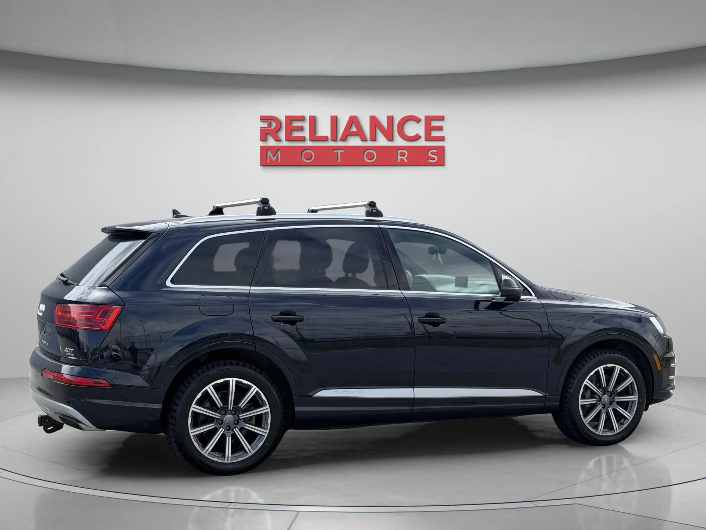 Used 2017 Audi Q7 3.0T Premium Plus w/ Premium Plus Package AWD/4WD image 10