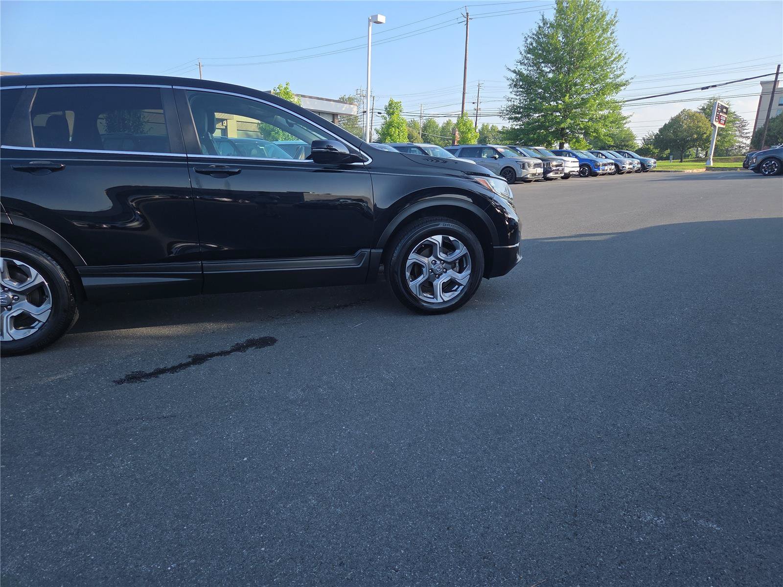Used 2017 Honda CR-V EX-L image 2