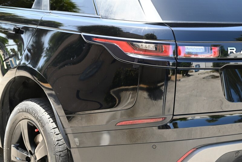 Used 2018 Land Rover Range Rover Velar S AWD/4WD image 11