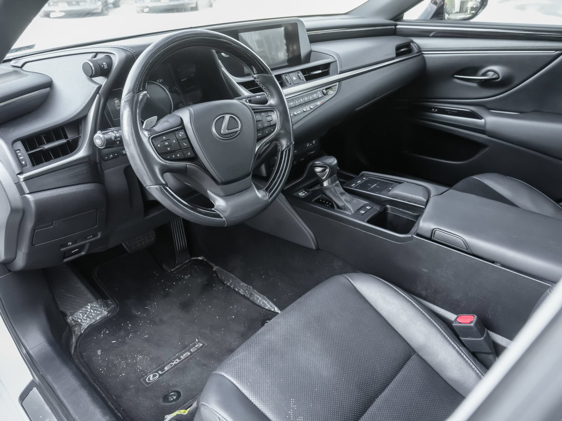 Used 2020 Lexus ES 300h w/ Premium Package FWD image 16