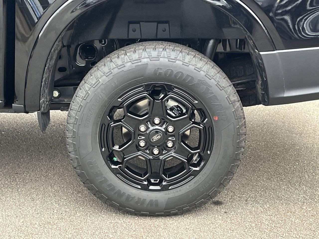 New 2025 Ford Ranger Lariat w/ FX4 Off-Road Package image 26