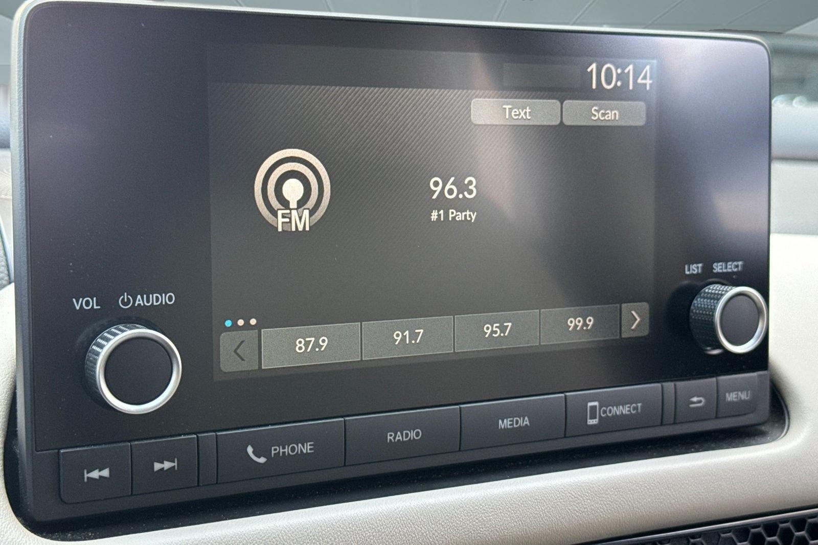 Certified 2025 Honda HR-V LX image 22