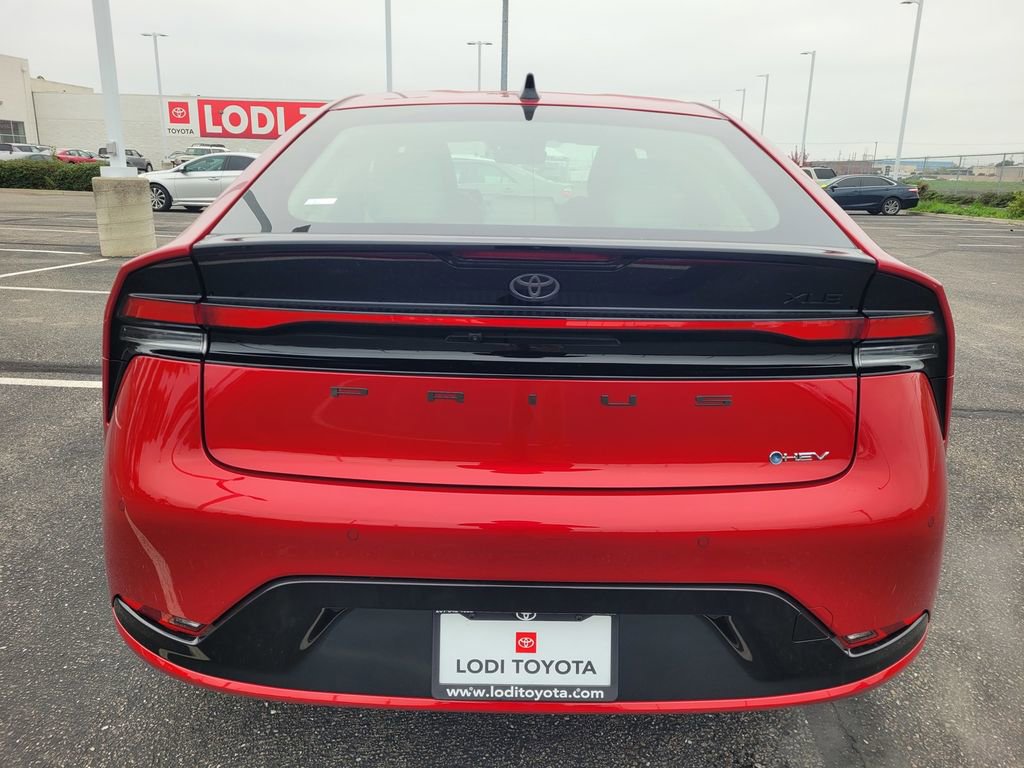 New 2026 Toyota Prius XLE image 6