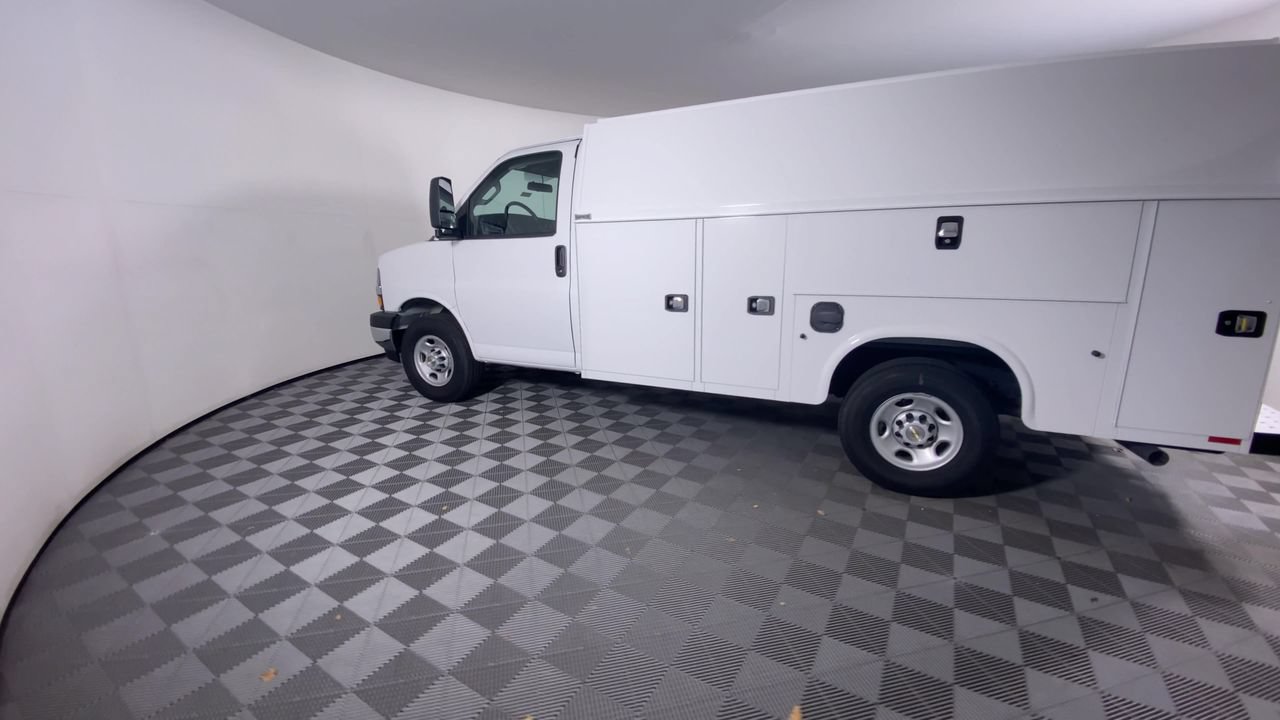 New 2025 Chevrolet Express 3500 w/ Power Convenience Package RWD image 25