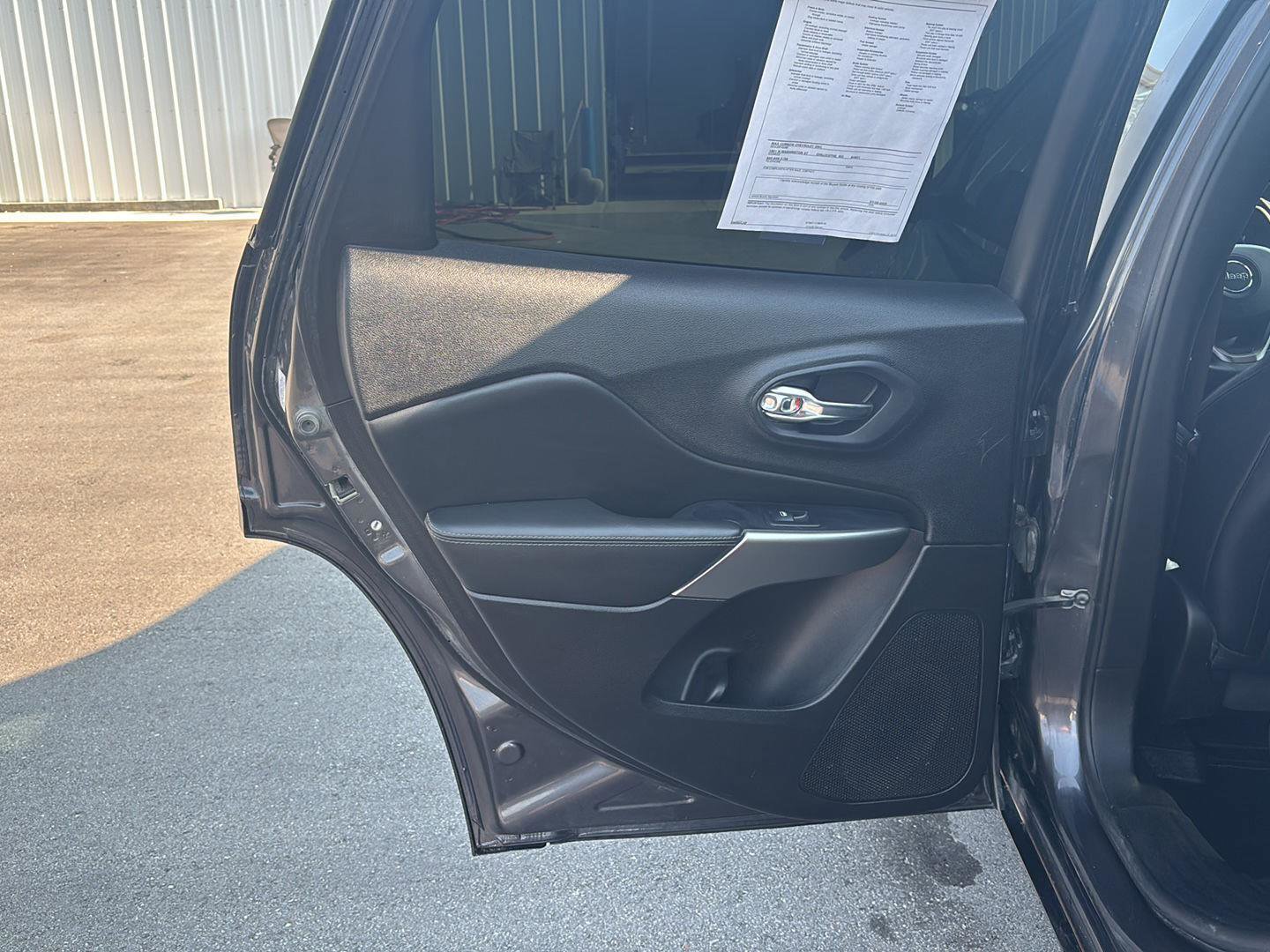 Used 2019 Jeep Cherokee High Altitude image 15