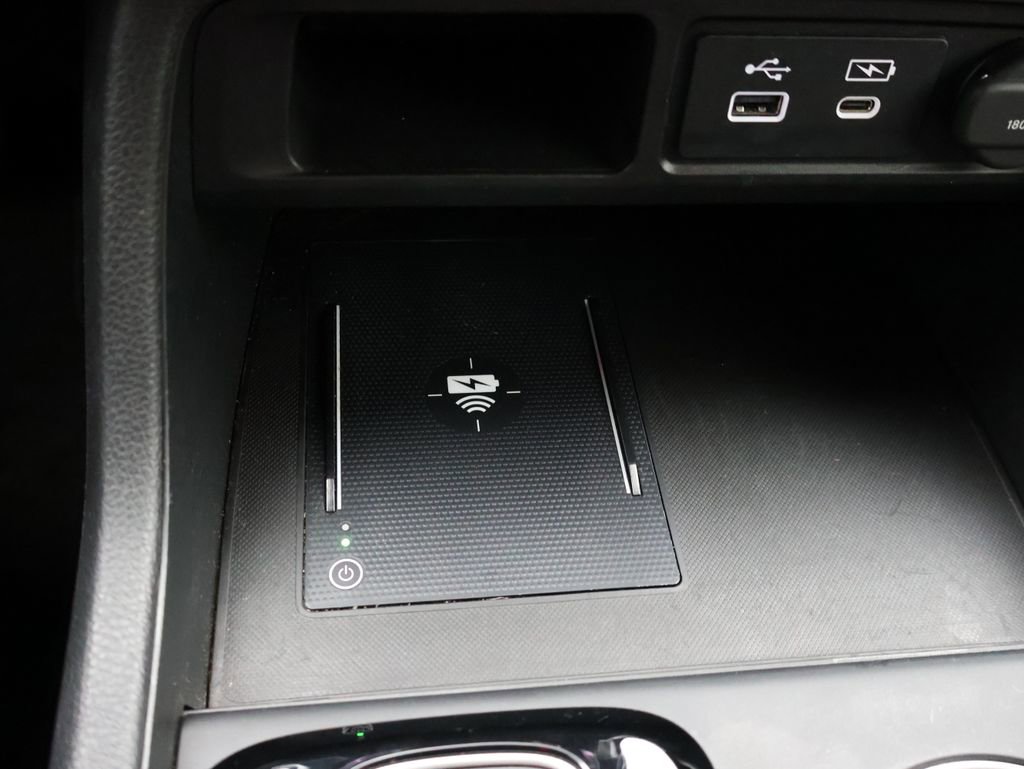 Certified 2025 Honda Pilot Black Edition image 26