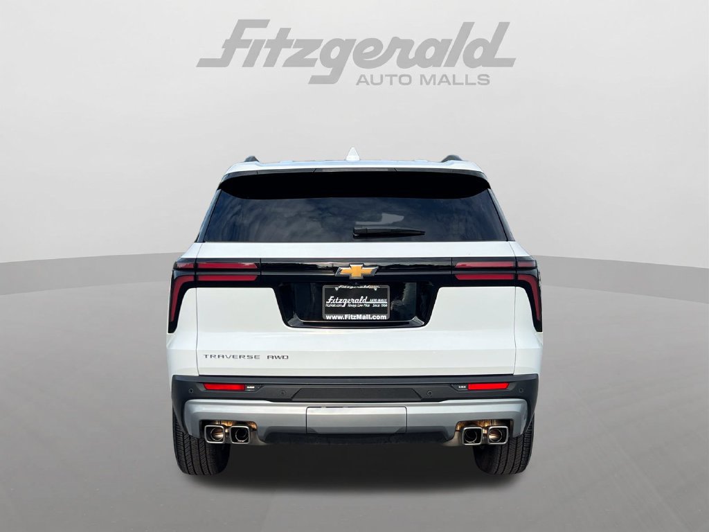 Used 2026 Chevrolet Traverse LT AWD/4WD image 7