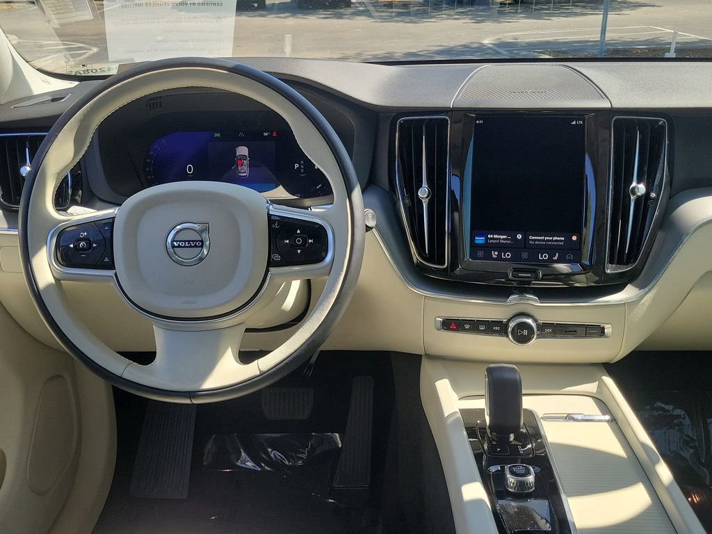 Used 2025 Volvo XC60 B5 Plus w/ Protection Package Premier image 19