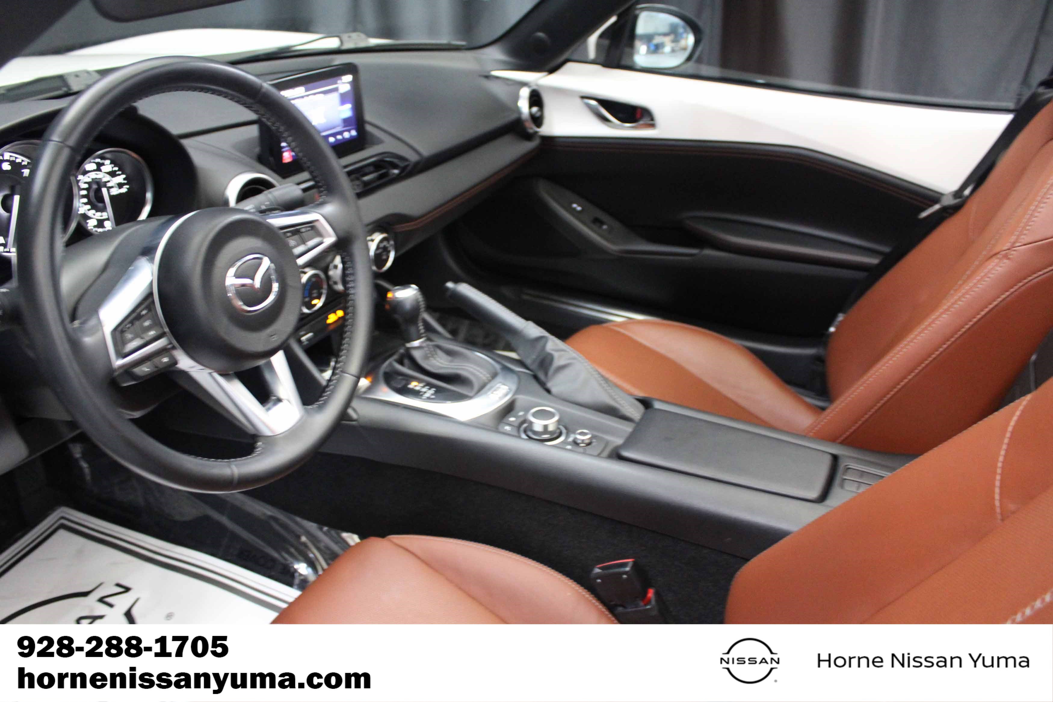 Used 2022 MAZDA MX-5 Miata RF Grand Touring RWD image 11
