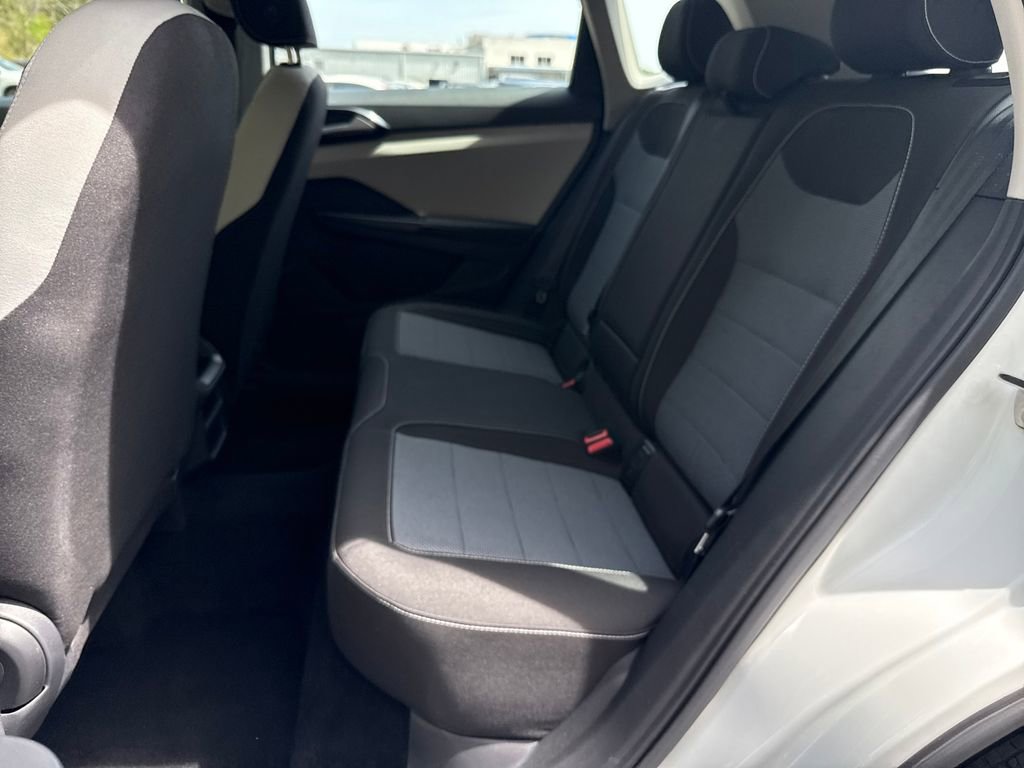 Used 2025 Volkswagen Taos S image 26