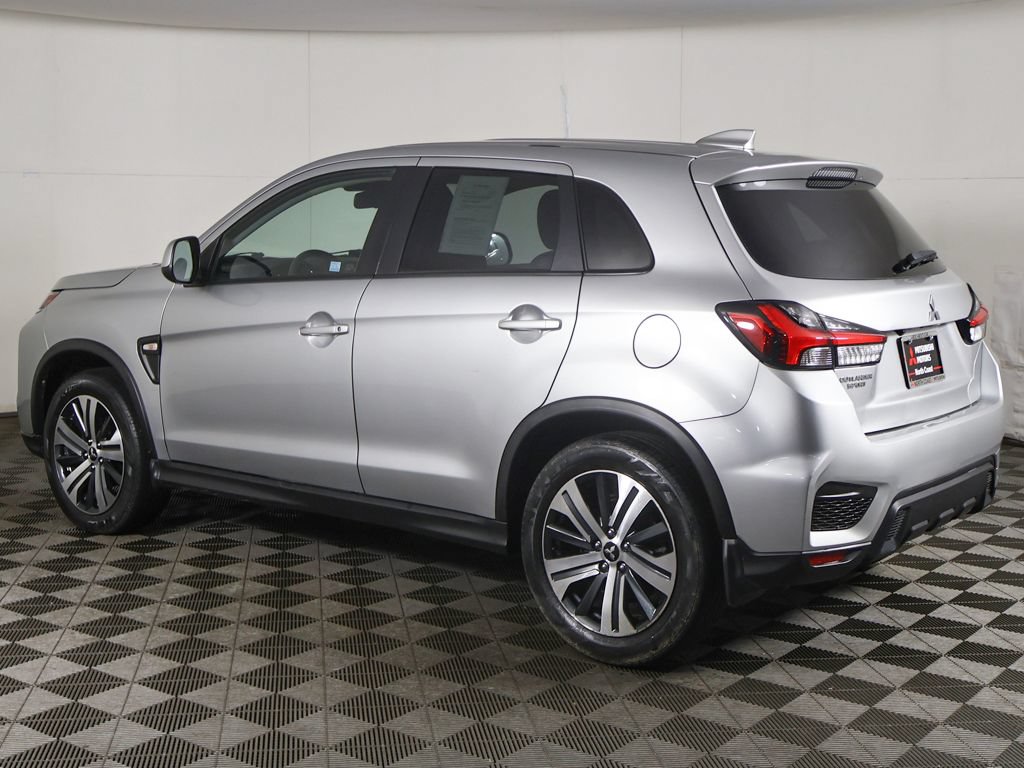 Used 2023 Mitsubishi Outlander Sport ES AWD/4WD image 4