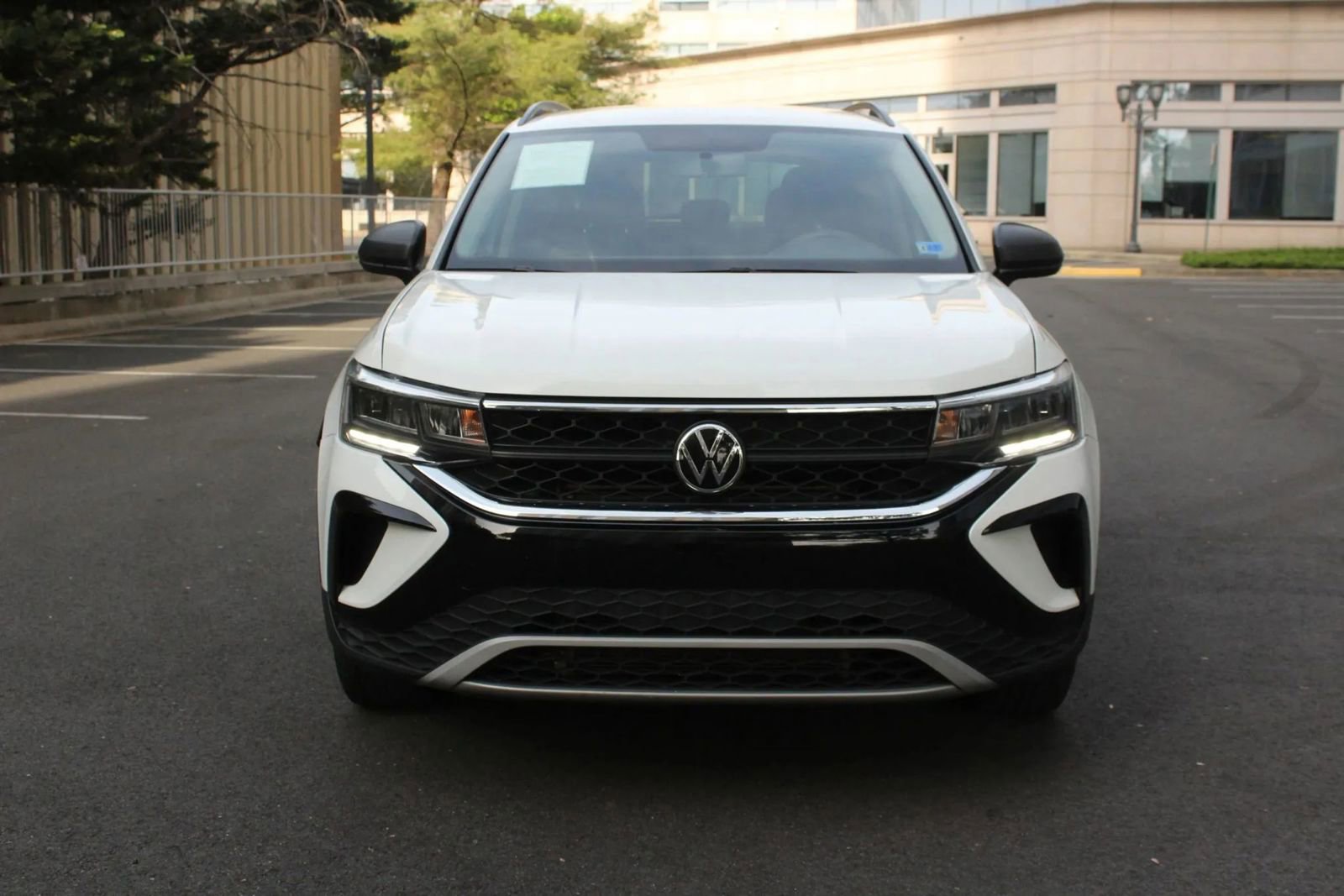 Used 2022 Volkswagen Taos S FWD image 3