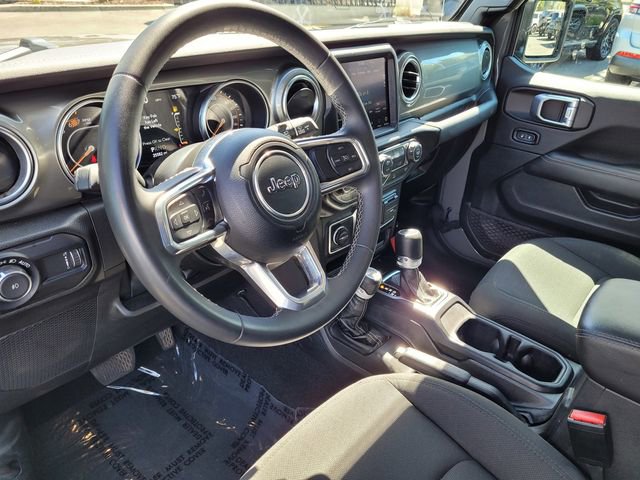 Used 2023 Jeep Wrangler Sahara image 12