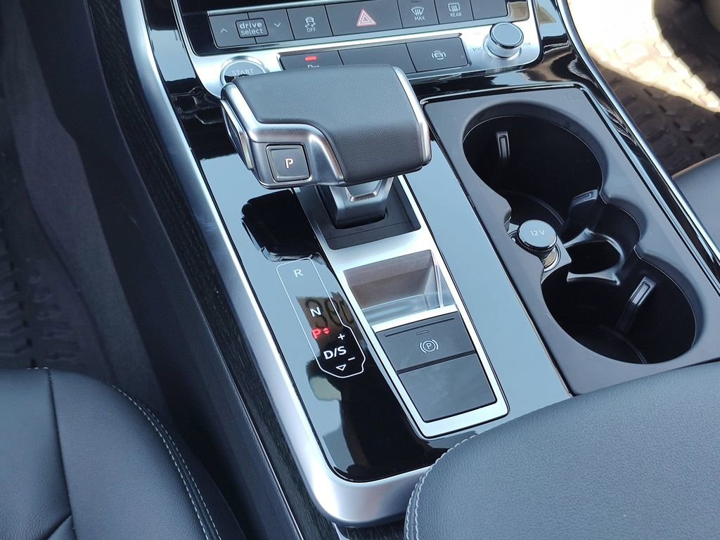 Certified 2025 Audi Q7 2.0T Premium w/ Convenience Package image 29