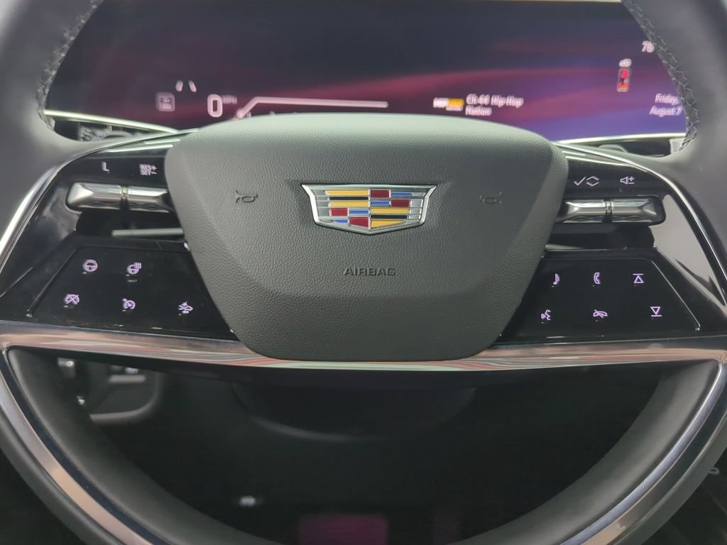 Used 2026 Cadillac Escalade Luxury w/ Touring Package AWD/4WD image 15