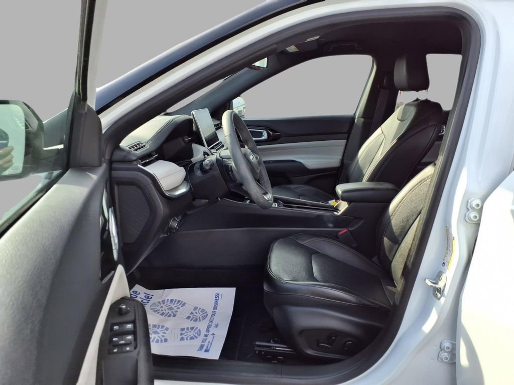 Used 2023 Jeep Compass Limited w/ Elite Group AWD/4WD image 22