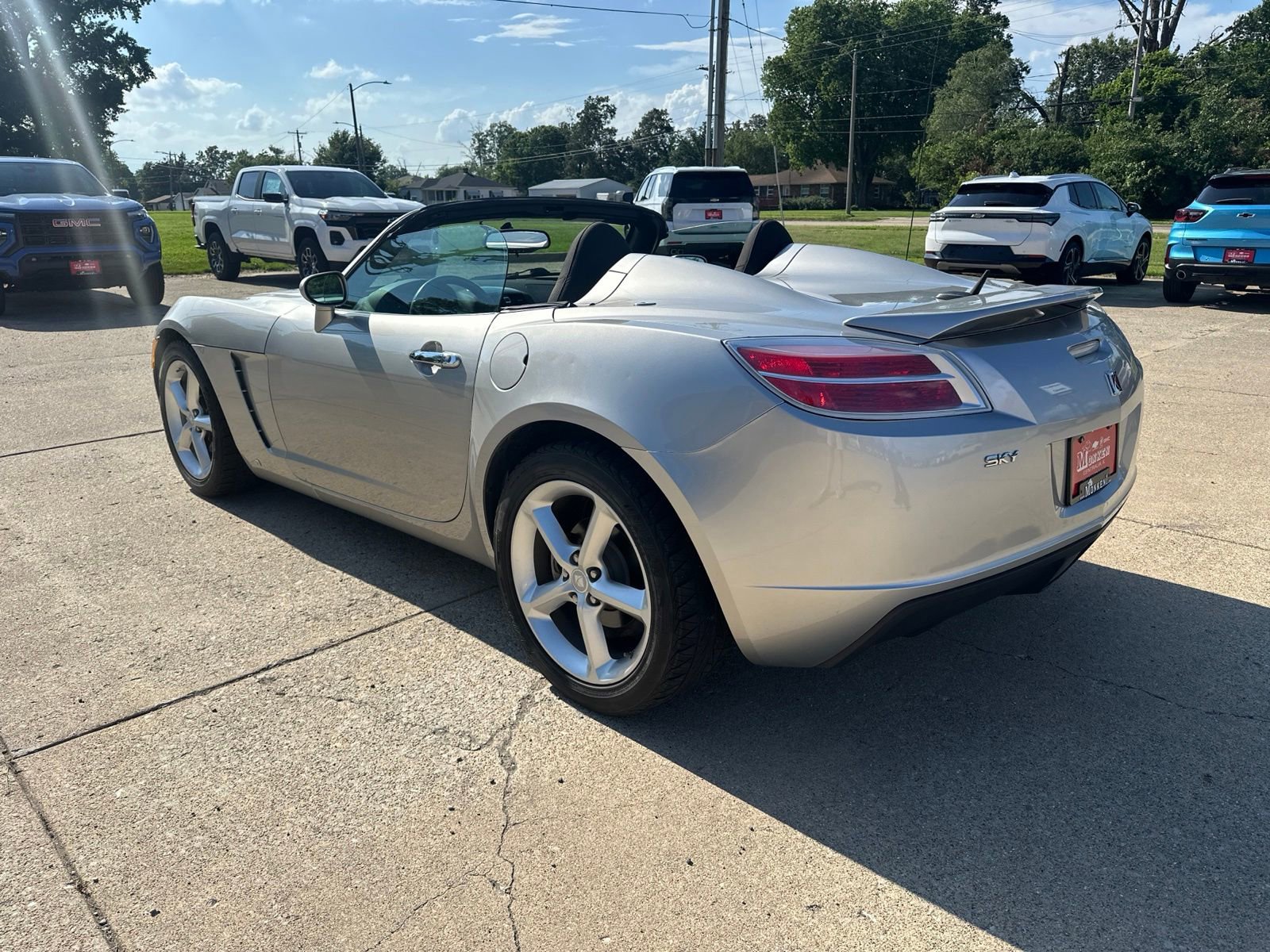 Used 2009 Saturn Sky RWD image 5