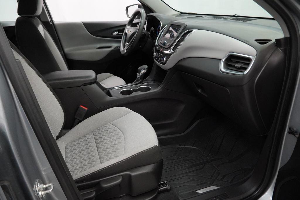 Certified 2024 Chevrolet Equinox LS w/ LPO, Floor Liner Package FWD image 31