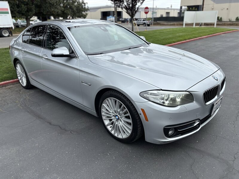 Used 2015 BMW 550i Sedan RWD image 2
