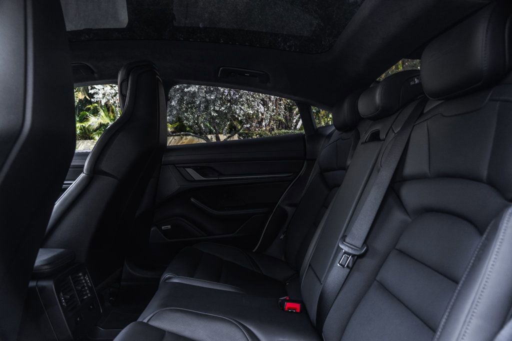 Used 2021 Porsche Taycan Turbo S image 19