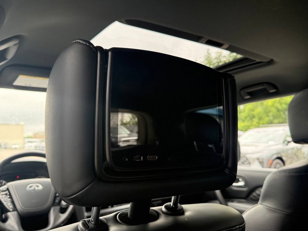 Used 2022 INFINITI QX80 Sensory w/ Cargo Package AWD/4WD image 32