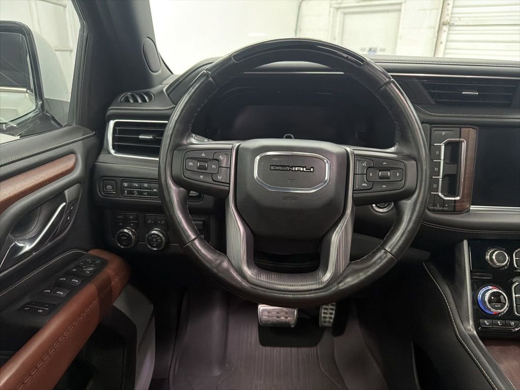 Used 2023 GMC Yukon Denali Ultimate image 23
