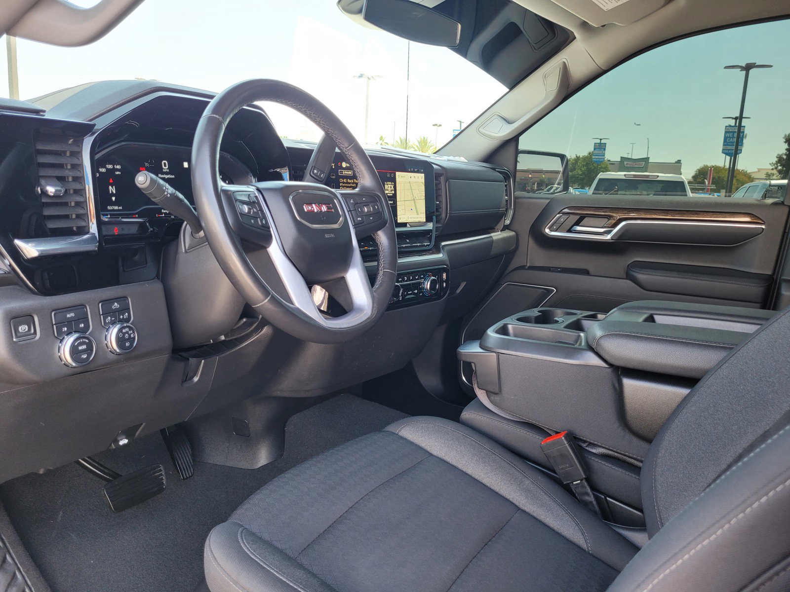 Used 2022 GMC Sierra 1500 Elevation w/ LPO, Elevation Black Package image 9