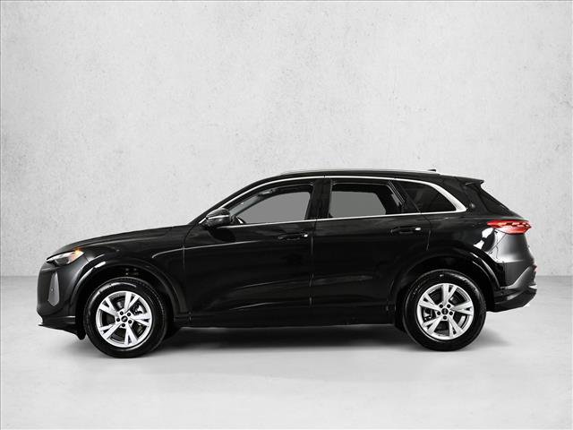 Certified 2025 Audi Q5 Premium w/ Convenience Package image 8