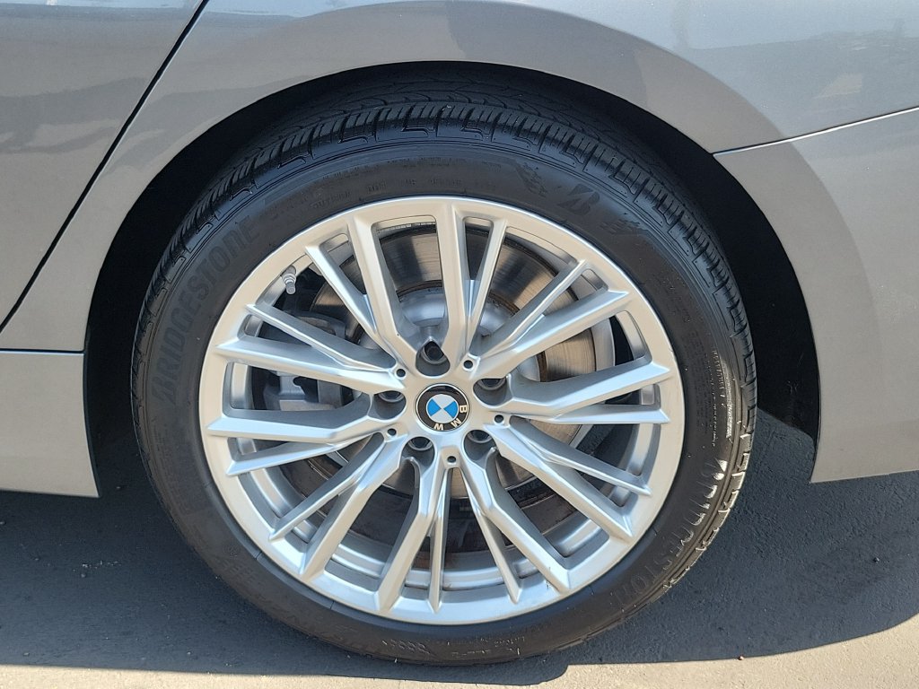 Used 2023 BMW 330i Sedan w/ Driving Assistance Package RWD image 30