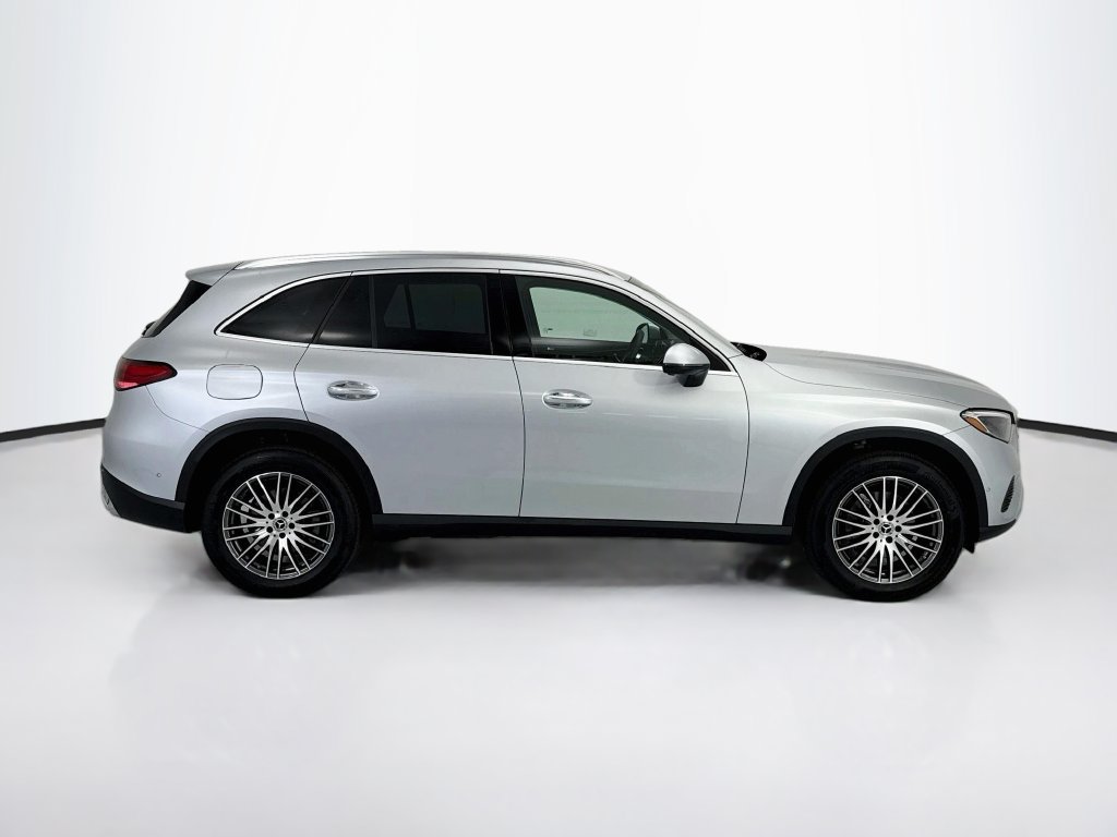 Certified 2026 Mercedes-Benz GLC 300 image 4