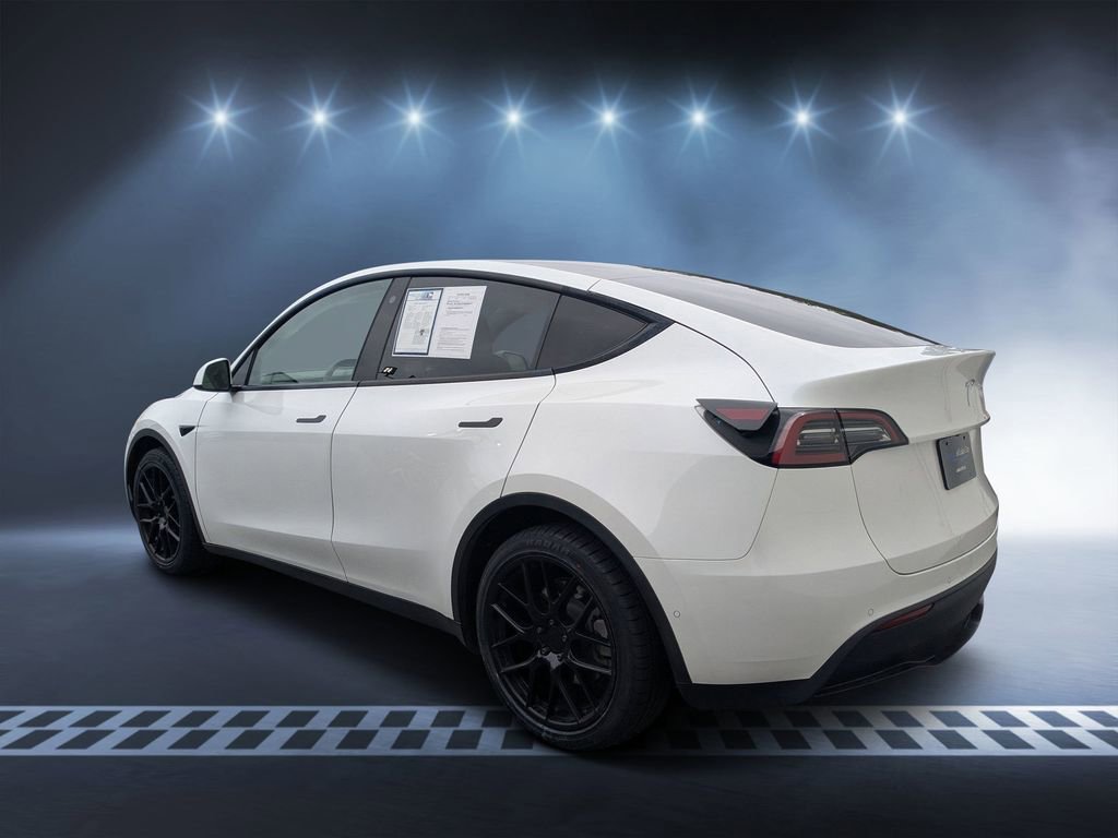 Used 2022 Tesla Model Y Long Range AWD/4WD image 5