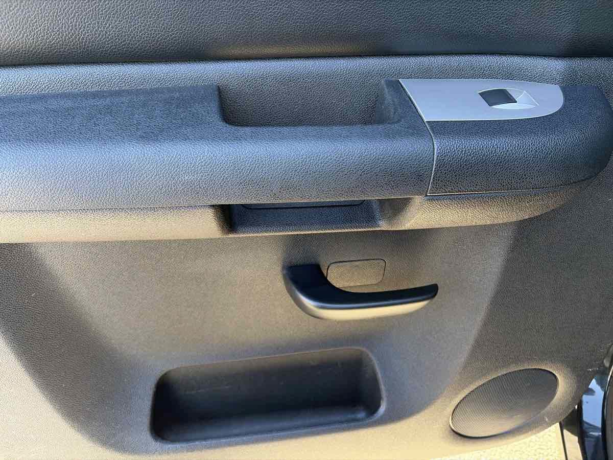 Used 2009 Chevrolet Silverado 1500 LT w/ Power Pack Plus RWD image 12