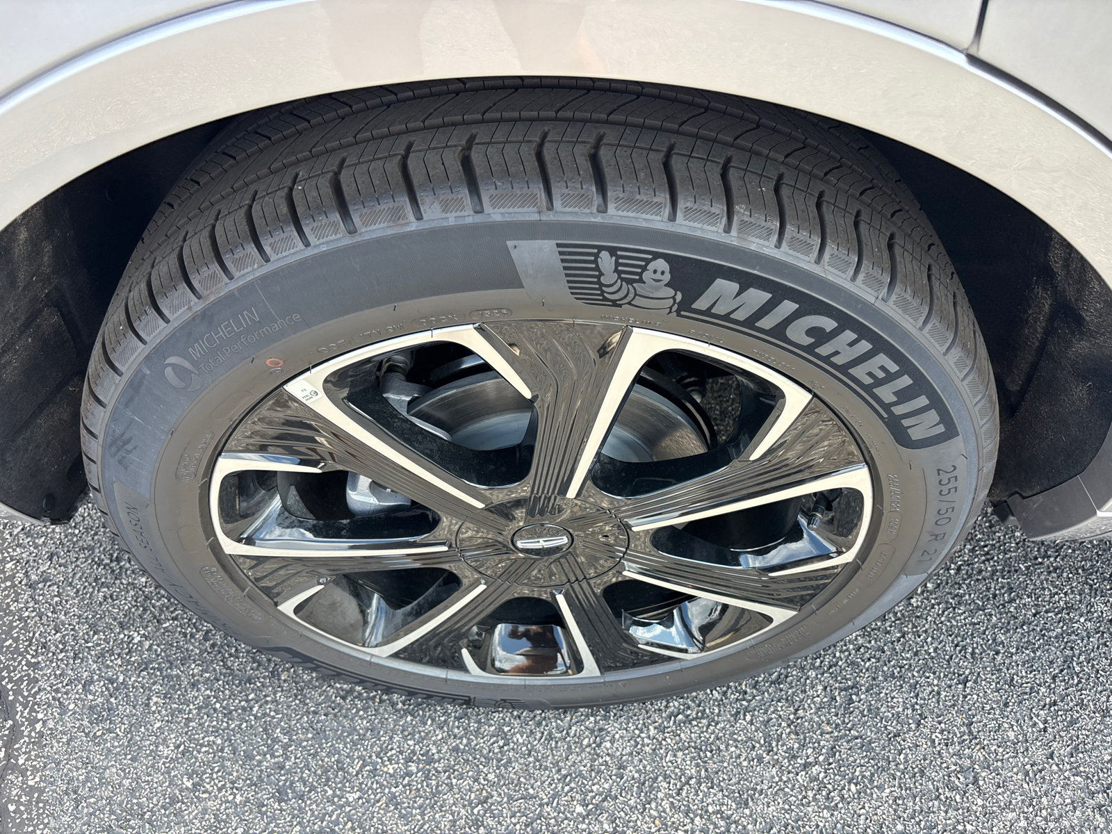 New 2026 Lincoln Nautilus Reserve AWD/4WD image 10