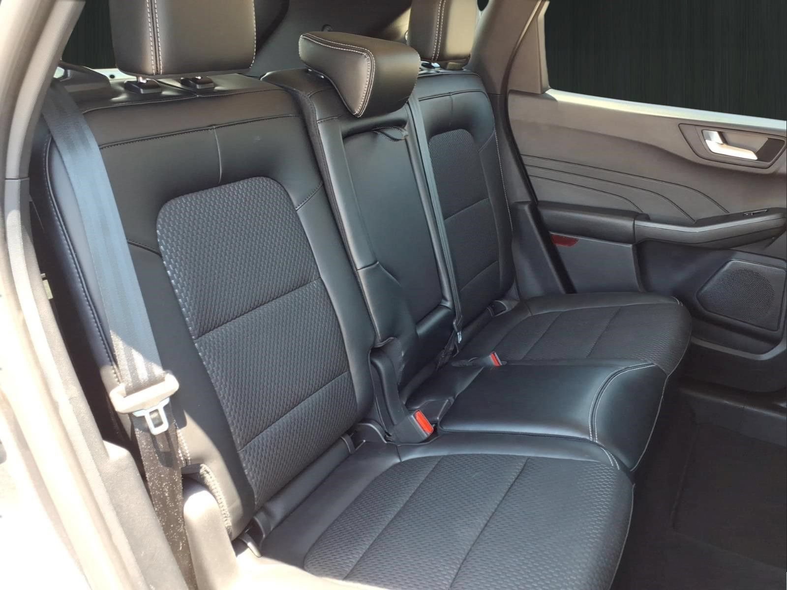Used 2024 Ford Escape SE FWD image 17