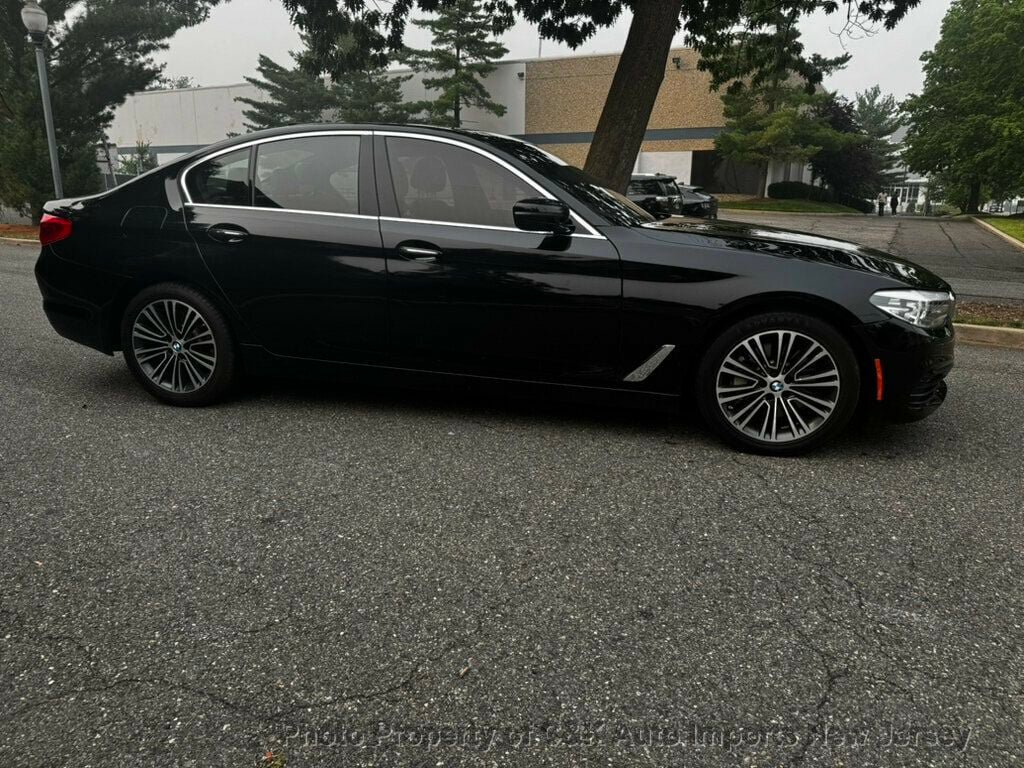 Used 2018 BMW 530i xDrive AWD/4WD image 6