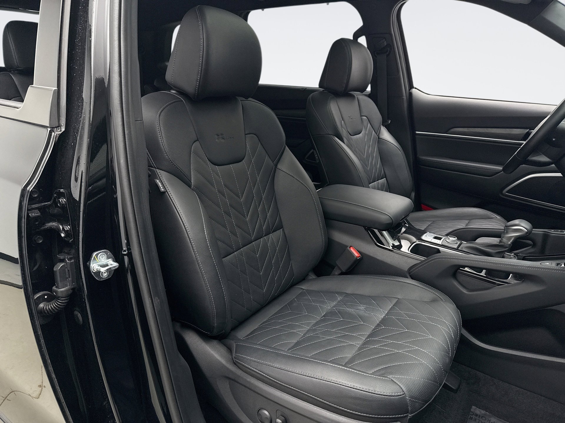 Used 2025 Kia Telluride EX X-Line image 17