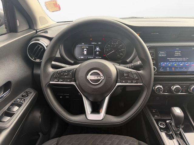 Used 2023 Nissan Kicks SV w/ Exterior Package image 12