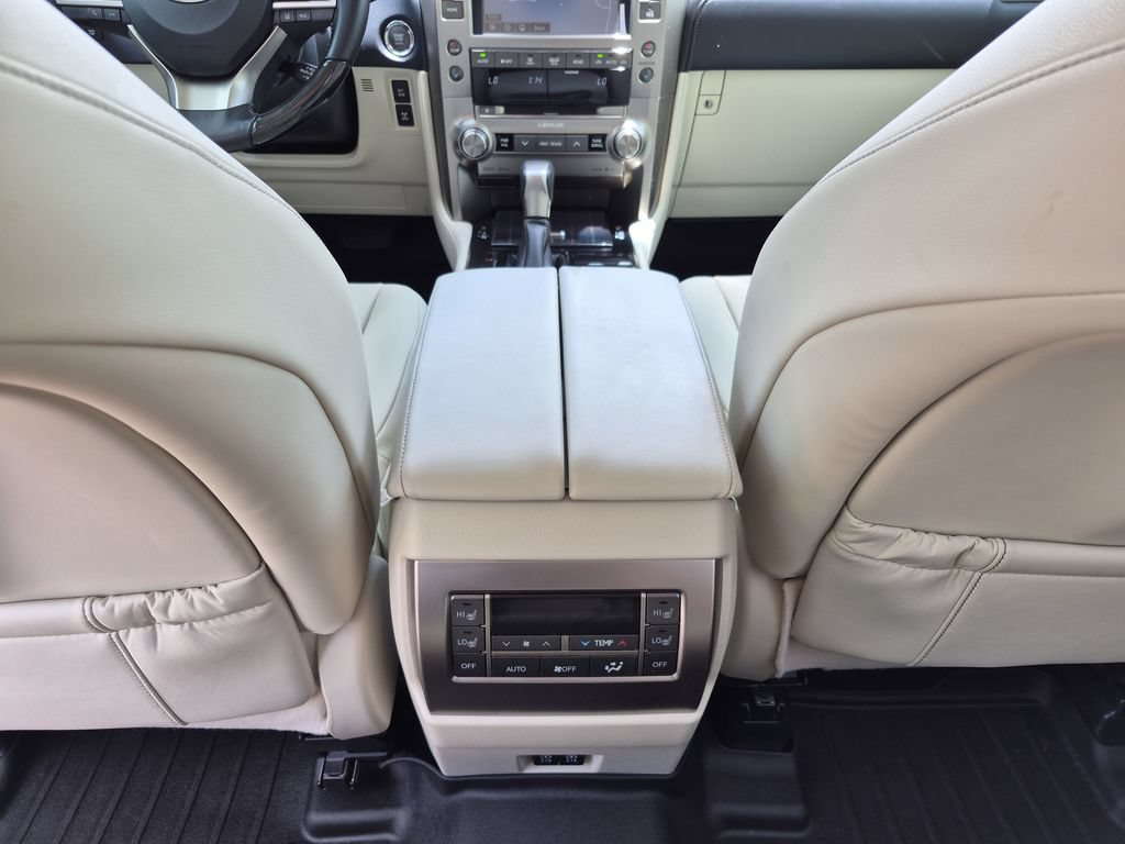 Used 2020 Lexus GX 460 Premium w/ Premium Package AWD/4WD image 35