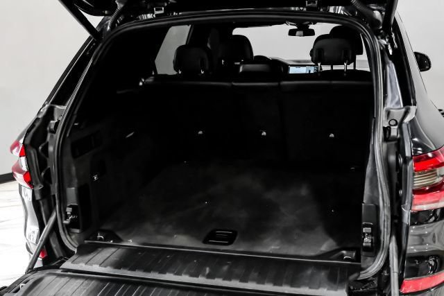 Used 2020 BMW X5 M50i AWD/4WD image 49