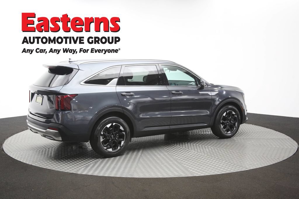 Used 2024 Kia Sorento S FWD image 44