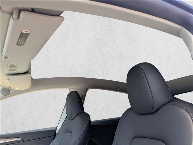 Used 2023 Tesla Model Y Performance image 16
