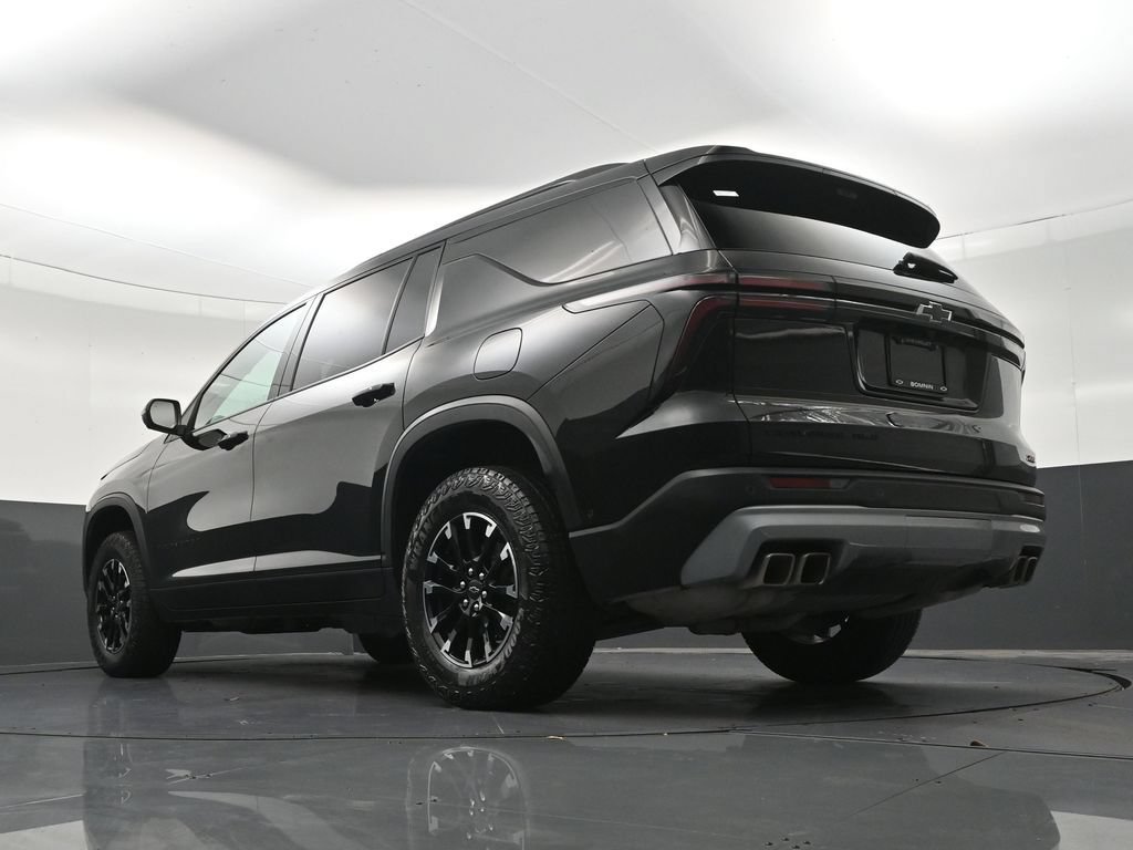 Used 2024 Chevrolet Traverse Z71 w/ Enhanced Driving Package AWD/4WD image 24