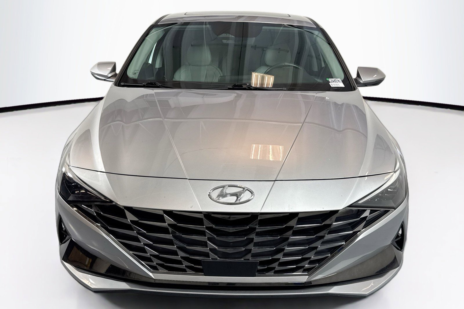 Used 2021 Hyundai Elantra Limited image 2