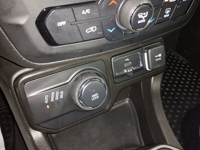 Used 2022 Jeep Renegade Limited image 22