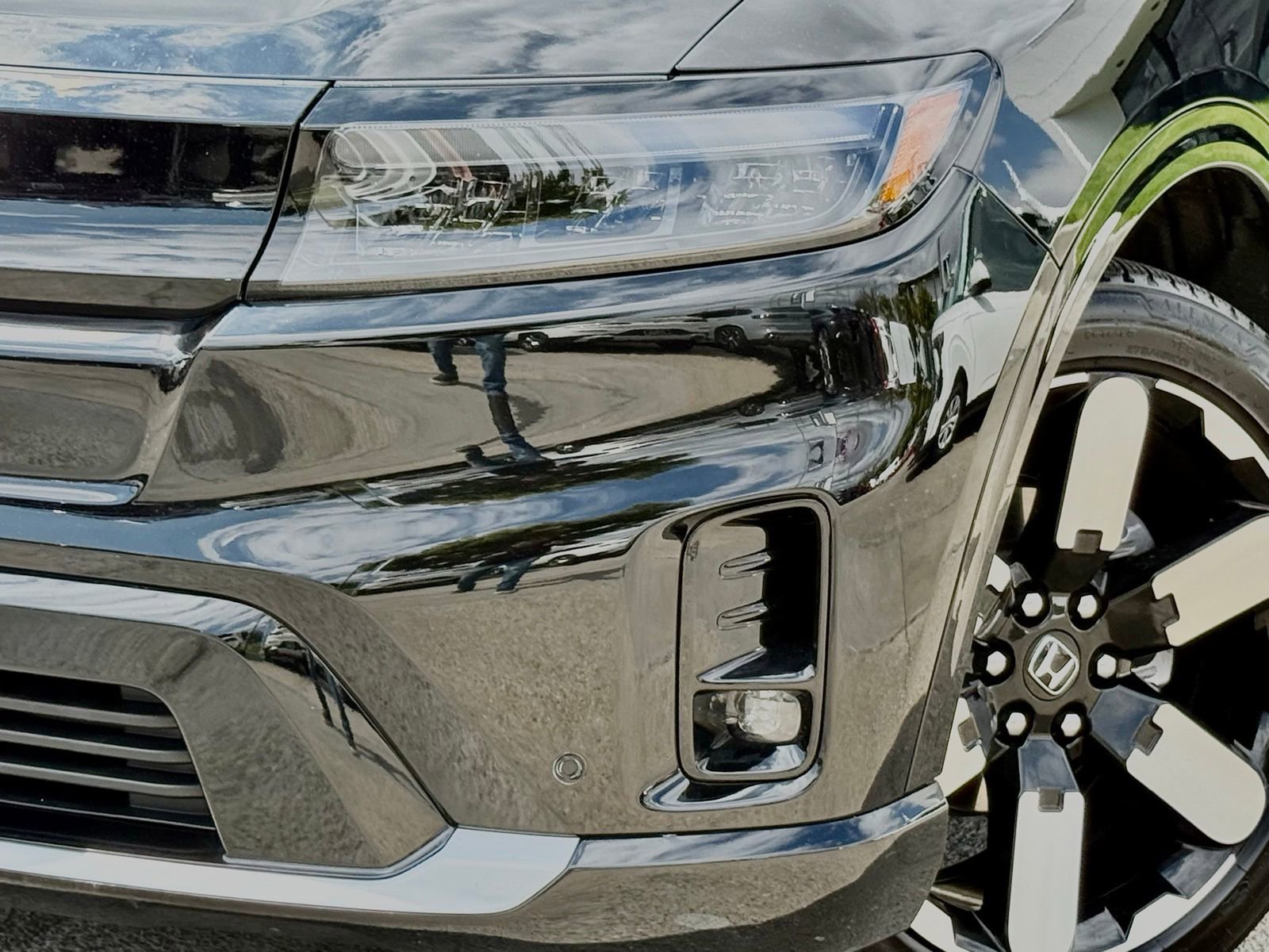 Used 2024 Honda Prologue Elite image 3