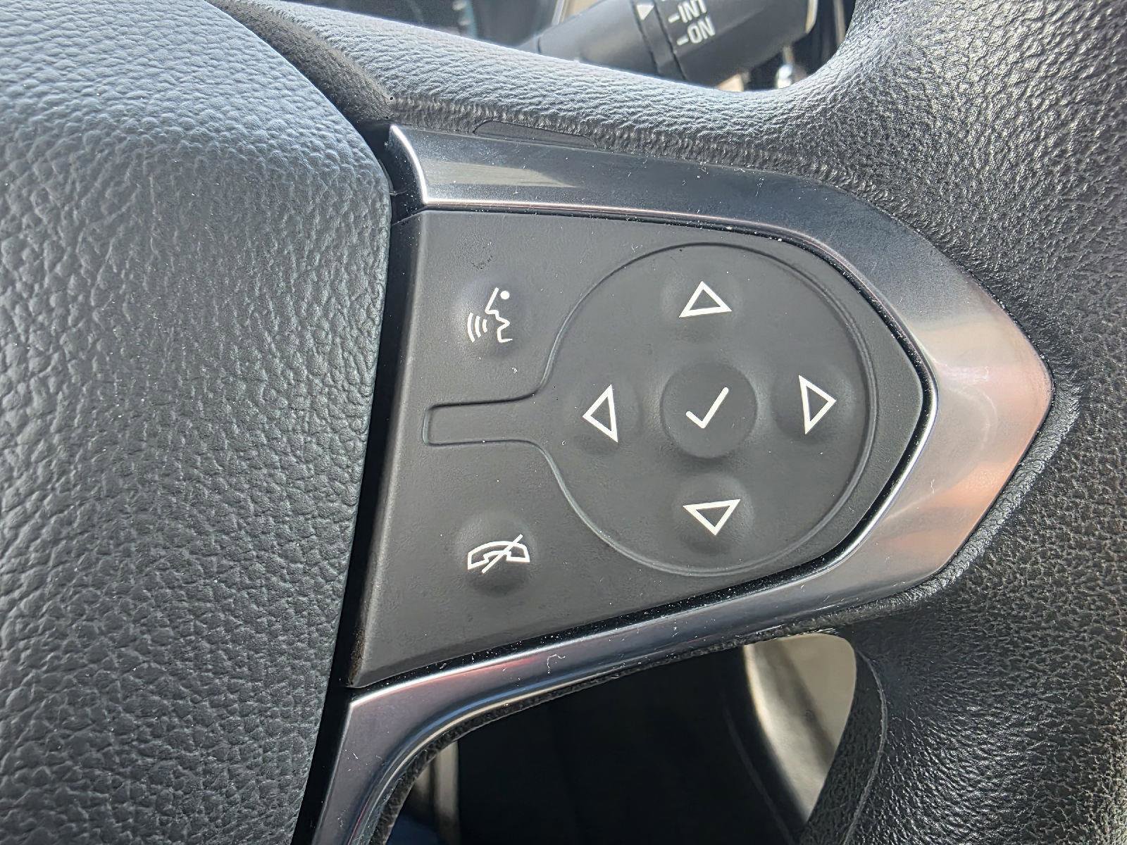 Used 2023 Chevrolet Traverse LS image 19