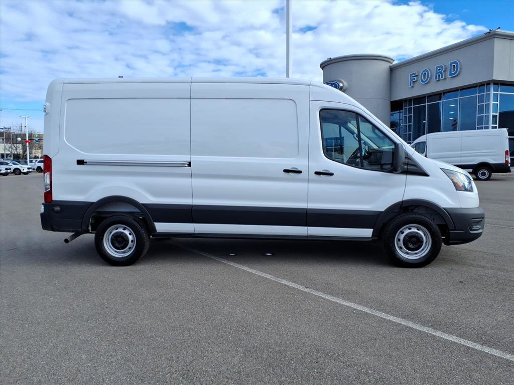 New 2026 Ford Transit 250 148 Medium Roof image 4